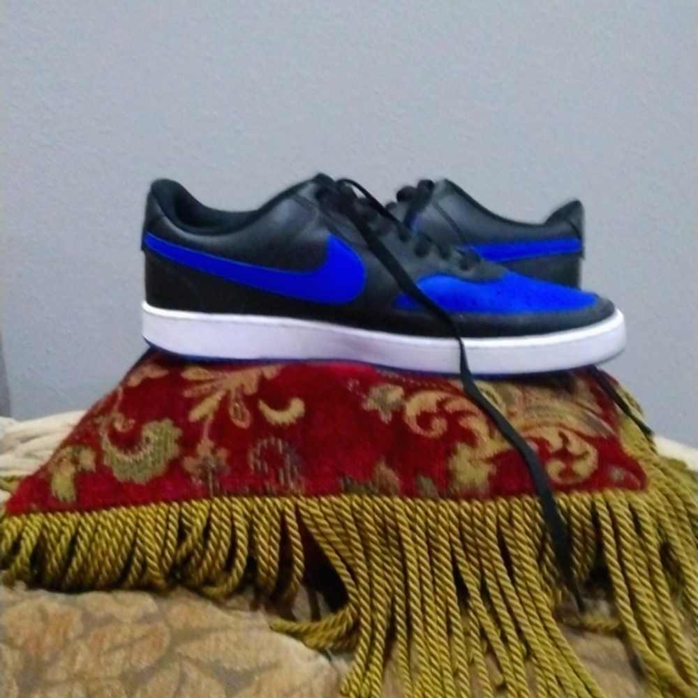 Nike court vision lows